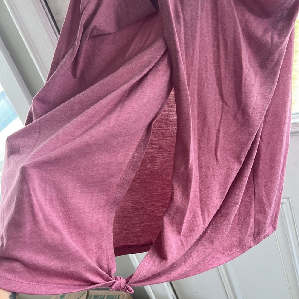 Pink tank top - Picture 3 of 5